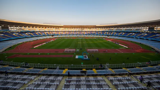 ଗୌହାଟୀ ସେମିଫାଇନାଲ୍‌ କୋଲ୍‌କାତା ସ୍ଥାନାନ୍ତର