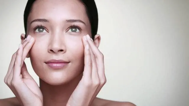 ଆଖିତଳ କଳା ପଡ଼ୁଛି କି? ଆପଣାନ୍ତୁ ଏହି ଉପାୟ