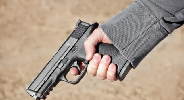 ଠିକାଦାରଙ୍କ ମୁଣ୍ଡରେ ବନ୍ଧୁକ ଲଗାଇ ବଟି ଆଦାୟ