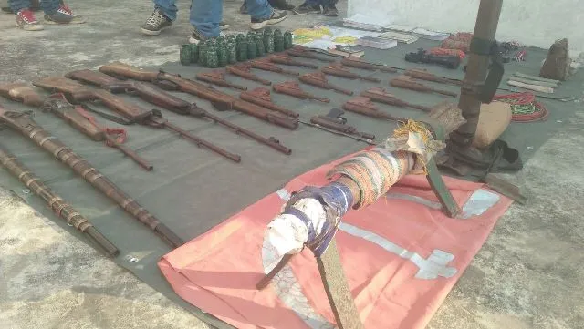 ନକ୍ସଲ-ପୁଲିସ ଗୁଳି ବିନିମୟ: ବିପୁଳ ମାଓ ସାମଗ୍ରୀ ଜବତ