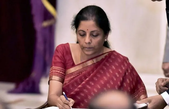 ଚୀନ ସେନାଙ୍କୁ ନମସ୍କାରର ଅର୍ଥ ବୁଝାଇଲେ ପ୍ରତିରକ୍ଷା ମନ୍ତ୍ରୀ ନିର୍ମଳା ସୀତାରମଣ