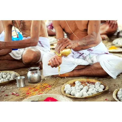 ପିତୃ ପୁରୁଷଙ୍କ ଶ୍ରାଦ୍ଧ ପାଇଁ ଏକାମ୍ର କ୍ଷେତ୍ରରେ ଭିଡ଼