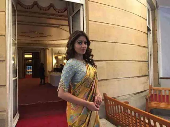 ବକିଂହାମ୍‌ ପ୍ରାସାଦ ବୁଲିଲେ ଶ୍ରେୟା