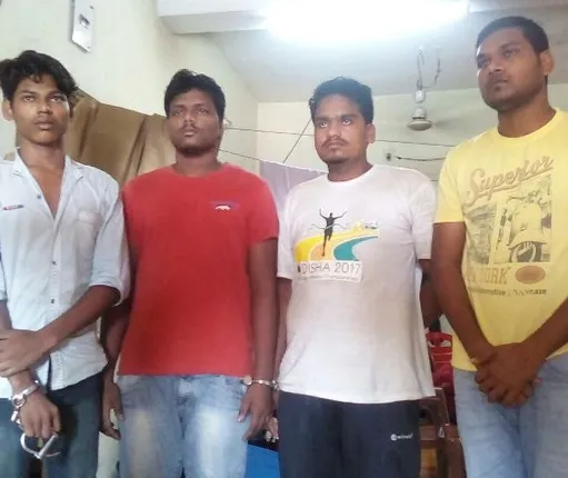 ୪ ଦୁର୍ଦାନ୍ତ ଲୁଟେରା ଗିରଫ