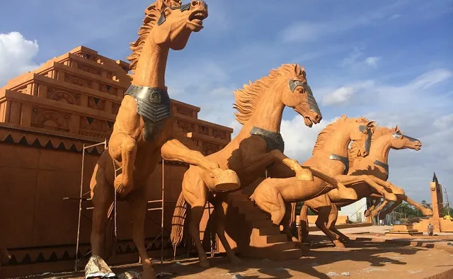 ରାମୋଜୀ ଫିଲ୍ମସିଟିରେ ବାହୁବଳୀ ସାମ୍ରାଜ୍ୟ