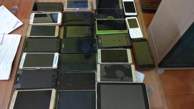 ଦଶହରା ଲୁଟ: ବିପୁଳ ପରିମାଣରେ ମୋବାଇଲ ଜବତ, ୨ ଗିରଫ