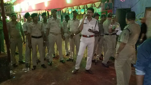 ମା’ ଦୁର୍ଗାଙ୍କ ଭସାଣି ଉତ୍ସବ ଜାରି: ତଳ ତେଲେଙ୍ଗା ବଜାର-ବାମ୍ଫି ସାହି ମଧ୍ୟରେ ଗଣ୍ଡଗୋଳ, ପୁଲିସ ମୁତୟନ