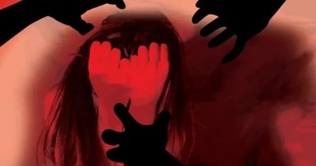 କୋଚିଙ୍ଗରୁ ଫେରୁଥିବା ୨୨ ବର୍ଷୀୟ ଯୁବତୀଙ୍କୁ ଅଟୋରେ ଗଣଦୁଷ୍କର୍ମ