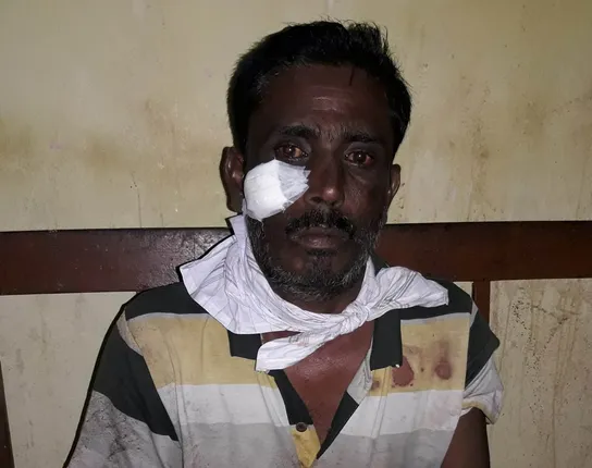 ବନ୍ଧୁକ ଦେଖାଇ କାର୍‌ ଲୁଟ୍‌