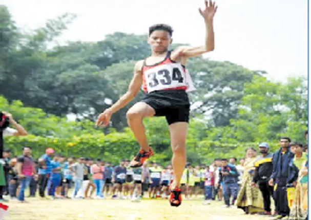 ଅଭିନବ ଓ ଦେବୀଙ୍କୁ ସ୍ୱର୍ଣ୍ଣ