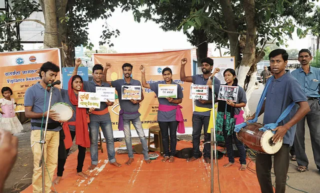 ରାସ୍ତା ଉପରେ ପ୍ରଦର୍ଶିତ ହେଲା ନାଟକ ‘ଚା-ପାନି’