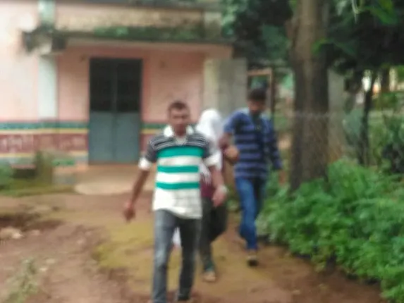 କନ୍ୟାଶ୍ରମରେ କେଳେଙ୍କାରୀ : ବନ୍ଦ କୋଠରିରୁ ଗର୍ଭବତୀ ଛାତ୍ରୀ ଉଦ୍ଧାର