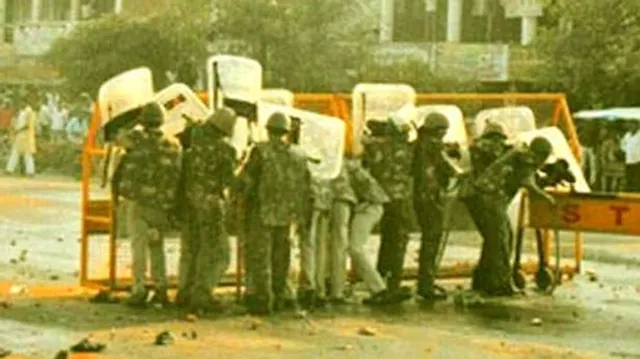 ମଧ୍ୟପ୍ରଦେଶ: ଆବେଦନ ଦେବାକୁ ଯାଇଥିବା ଚାଷୀଙ୍କ ଉପରକୁ ପୁଲିସର ଲାଠିଚାର୍ଜ