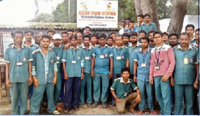 ମଜୁରି ବୃଦ୍ଧି ଦାବିରେ ରେଳବାଇ ଶ୍ରମିକଙ୍କ ଆନ୍ଦୋଳନ