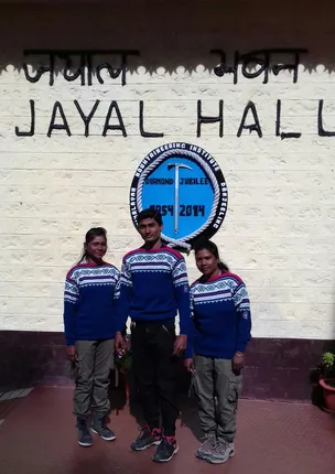 ପର୍ବତାରୋହଣ ପାଠ୍ୟକ୍ରମ କଲେ ୩ ଓଡ଼ିଆ