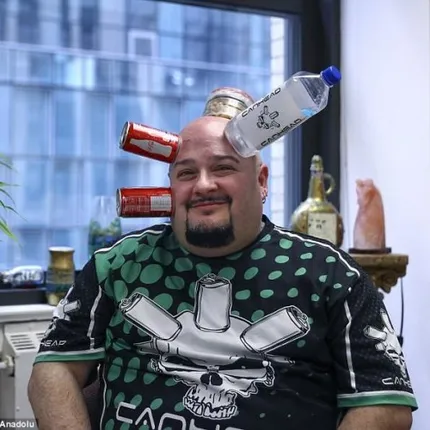 ଚୁମ୍ବକ ମଣିଷ ଜେମି କିଟୋନ!