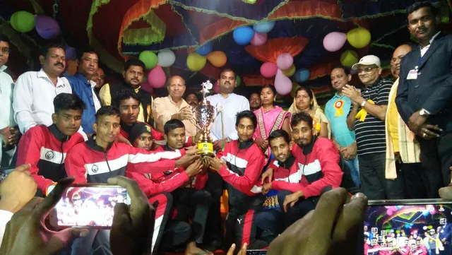 ପପୁଲାର କ୍ଲବ୍‌କୁ ପିପିଏଲ୍‌ ନବରତ୍ନା କପ୍‌