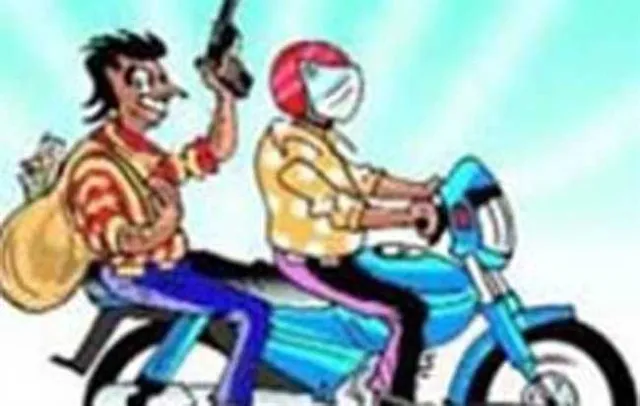 ଡିକି ଭାଙ୍ଗି ୮୦ ହଜାର ଟଙ୍କା ଚୋରି