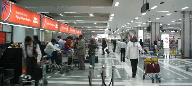 ଭିଆଇପି ଚାଟାର୍ଡ ବିମାନ ହେତୁ ୧୩ଟି ବିମାନର ଦିଗ ପରିବର୍ତ୍ତନ