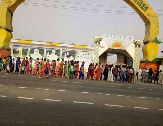 ୫୮ଦିନ ପରେ ଖୋଲିଲା ସିର୍ସାର ଡେରା ସଚ୍ଚା ସୌଦା, ଖବର ପାଇ ପହଞ୍ଚିଲେ ହଜାର ହଜାର ସମର୍ଥକ