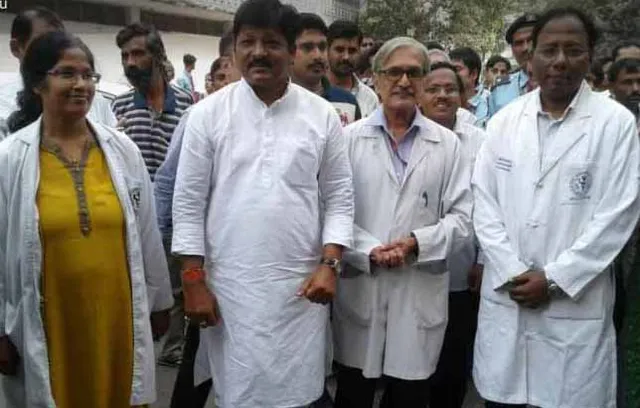 ଏମ୍ସରେ ଜଗାବଳିଆଙ୍କ ସ୍ୱାସ୍ଥ୍ୟାବସ୍ଥା ନେଇ ଡାକ୍ତରଙ୍କୁ ଭେଟିଲେ ସ୍ୱାସ୍ଥ୍ୟମନ୍ତ୍ରୀ ପ୍ରତାପ ଜେନା