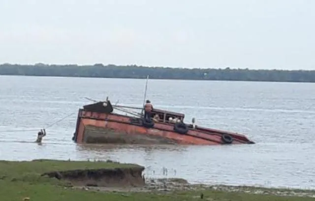 ରାଜନଗର: ବୈତରଣୀ ନଦୀରେ ଟ୍ରଲର୍‌ ବୁଡ଼ି