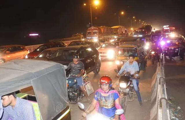 ରାଜଧାନୀର ଜାତୀୟ ରାଜପଥର ଟ୍ରାଫିକ୍‌ ଜାମ୍‌(ବିଭୂତି)