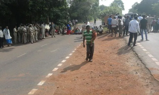 ବିସ୍ଥାପନ ପାଇଁ ରାସ୍ତାରୋକ