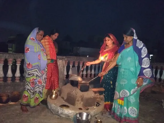 ବଡ଼ଓଷାରେ ଠାକୁରଙ୍କୁ ଲାଗି ‘ତରଣ’ ପ୍ରସ୍ତୁତ କଲେ ମହିଳା