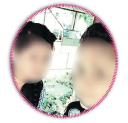 ଥାନା ଆଗରେ ବସିିଲେ ଛାତ୍ରୀ