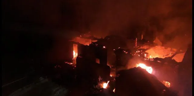 ସମ୍ବଲପୁର: ଗୋମାଂସ ଚାଲାଣକୁ ନେଇ ଉତ୍ତେଜନା, ରାସ୍ତାରୋକ