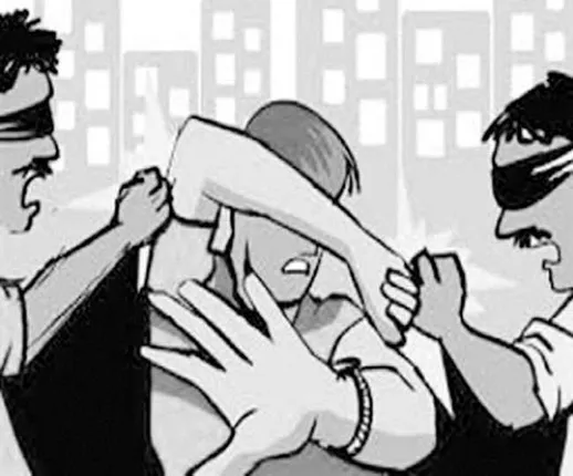 ସାମ୍ବାଦିକଙ୍କୁ ଆକ୍ରମଣ, ୩ ଅଟକ