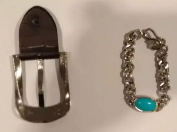 ସଲମନ ଖାନଙ୍କ ପରି ବ୍ରେସ୍‌ଲେଟ୍‌ ପିନ୍ଧି ବିମାନ ଯାତ୍ରା କରୁଥିବା କେଆଇଏରୁ ଯୁବକ ଗିରଫ