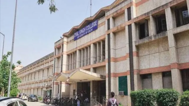 କଲେଜ୍‌ର ନାମ ପରିବର୍ତ୍ତିତ ହୋଇ ‘ବନ୍ଦେ ମାତାରମ ମହାବିଦ୍ୟାଳୟ’ ହେବାରୁ ଅସନ୍ତୋଷ ପ୍ରକାଶ କଲେ ଛାତ୍ର