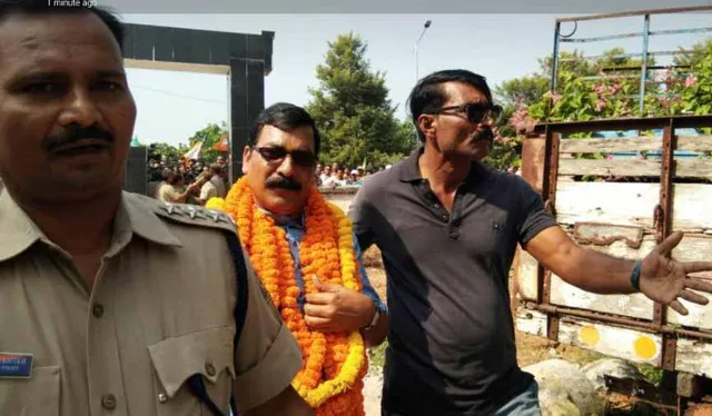 ଲକ୍ଷ୍ମୀଦତ୍ତ ପ୍ରଧାନ ହତ୍ୟା ମାମଲା: ଛତ୍ରପୁର ଥାନାରେ ହାଜର ହେଲେ ବିଜେପି ନେତା ଗୋଲକ ମହାପାତ୍ର