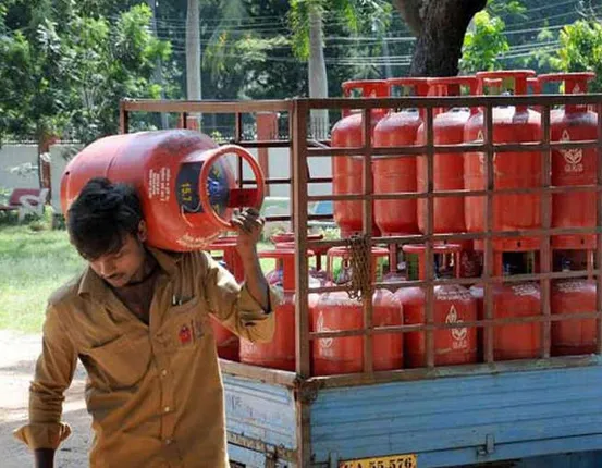 ରନ୍ଧନ ଗ୍ୟାସ ସିଲିଣ୍ଡର ମହଙ୍ଗା ହେଲା