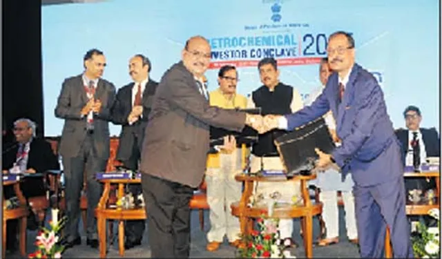 ପାରାଦୀପରେ ପ୍ଲାଷ୍ଟିକ ପାର୍କ:ସ୍ଥାପନ ହେବ ବନ୍ଦରଭିତ୍ତିକ ବୟନଶିଳ୍ପ ପାର୍କ