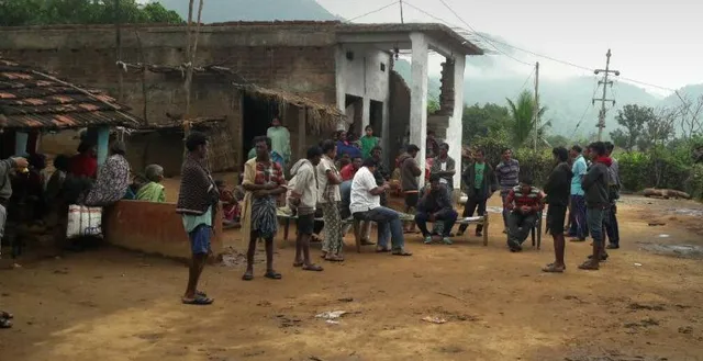 ରାୟଗଡ଼ା: ବନ୍ଧୁକ ଦେଖାଇ ୫ଟି ପରିବାରୁ ୩୫ ଲକ୍ଷ ଟଙ୍କାର ସୁନା ଅଳଙ୍କାର ଓ ନଗଦ ଟଙ୍କା ଡକାୟତି