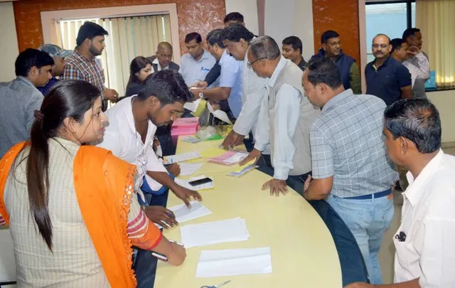 ବାରବାଟୀ ଟେ୍ଵଣ୍ଟି-୨୦: ଆଉ ୪ ଦିନ: ବିଳମ୍ବରେ ଆରମ୍ଭ ହେଲା କାଉଣ୍ଟର୍‌ ଟିକେଟ୍‌ ବିକ୍ରି