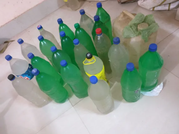 ଭୁବନେଶ୍ୱର: ତାରିଣୀ ବସ୍ତିରୁ ୫୪ ଲିଟର ଦେଶୀ ମଦ ଜବତ, ଜଣେ ଗିରଫ