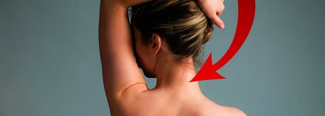 ବେକରେ ବରଫ ଘଷିଲେ ମିଳିବ ଏହି ସବୁ ଫାଇଦା, ଦୂର ହେବ ଅନେକ ସମସ୍ୟା