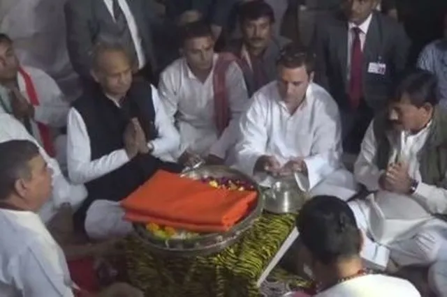 ଗୁଜରାଟ ଗସ୍ତରେ ଆସି ସୋମନାଥ ମନ୍ଦିର ଦର୍ଶନ କଲେ ରାହୁଳ