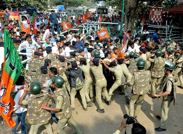 ବିଏମ୍‌ସି ଅଫିସ ଘେରିଲା ବିଜେପି