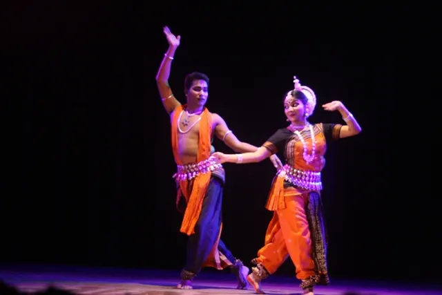 କେବେ ବଢ଼ିବ କଳାକାରଙ୍କ ପ୍ରୋତ୍ସାହନ ରାଶି? ସରକାରୀ ବାବୁମାନେ ଚୁପ୍‌ କାହିଁକି?