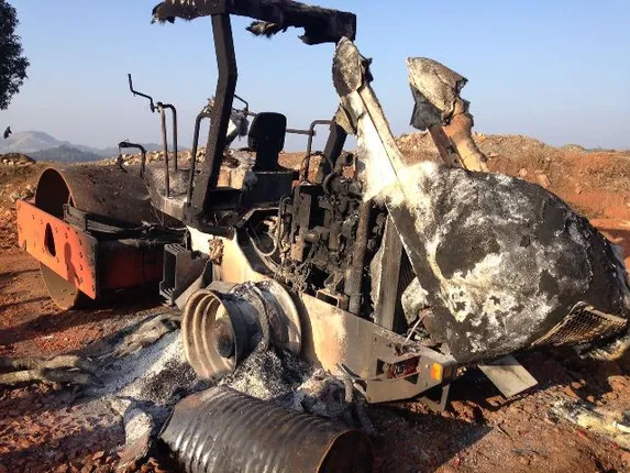 ବଣ୍ଡାଘାଟିରେ ନକ୍ସଲ ହିଂସା : ୮ଗାଡ଼ି ଜାଳିଦେଲେ