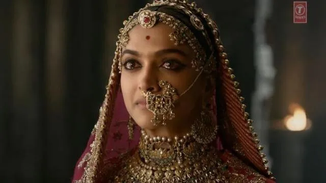 ‘ପଦ୍ମାବତୀ’ ସପକ୍ଷରେ ବାହାରିଲେ ମାଓବାଦୀ: ସିନେମାର ରିଲିଜ୍‌ ପାଇଁ ପୋଷ୍ଟରରେ ଦାବି