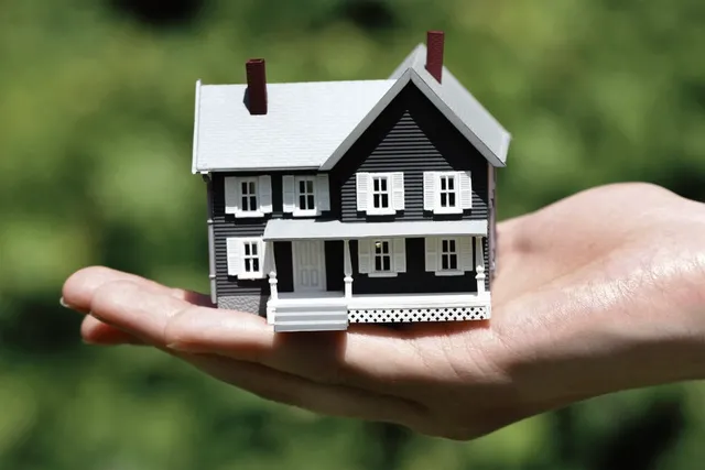 କରୋନା ମାଡ଼:  ସଂକଟରେ ରିଅଲ ଇଷ୍ଟେଟ୍‌ ଶିଳ୍ପ