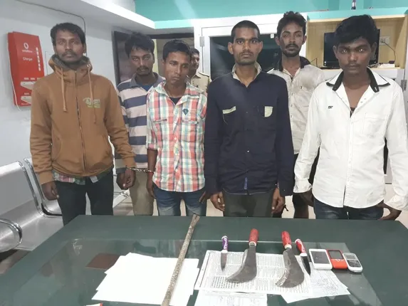 ୬ ଡକାୟତ ଗିରଫ; ୩ ଫେରାର୍‌ ଡକାୟତି ଯୋଜନା ପଣ୍ଡ