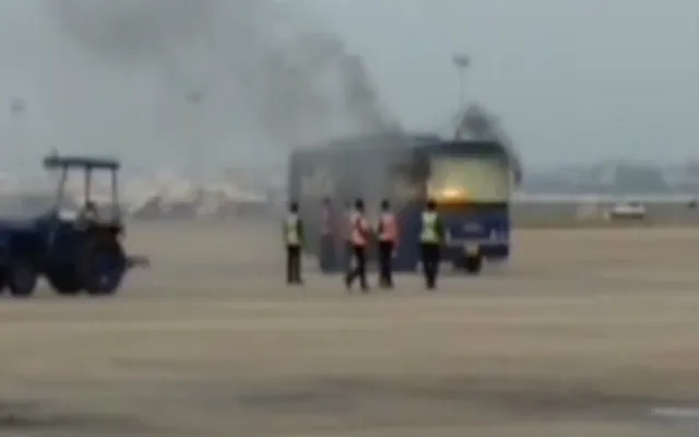 ଟଳିଲା ବଡ଼ ଅଘଟଣ: ଚେନ୍ନାଇ ବିମାନ ବନ୍ଦରରେ ଜଳିଗଲା ଇଣ୍ଡିଗୋ ବସ୍‌