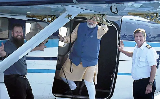 ପ୍ରଚାରର ଶେଷ ଦିନରେ ସି-ପ୍ଲେନ୍‌ରେ ଉଡ଼ିଲେ ମୋଦି, ସୁରକ୍ଷା ନିୟମ ଉଲଂଘନ ନେଇ ଉପୁଜିଲା ବିବାଦ